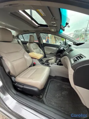 2014 Honda Civic — foto 9 / 9