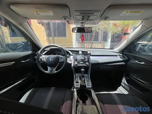 2017 Honda Civic — foto 6 / 10