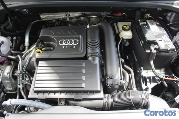 2020 Audi Q3 — foto 8 / 10