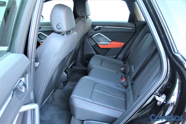 2020 Audi Q3 — foto 9 / 10