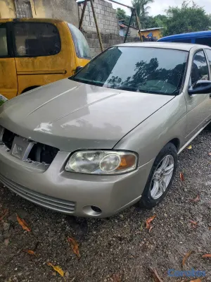 2005 Nissan B15, 2005, listo para que busque la comida — foto 4 / 8
