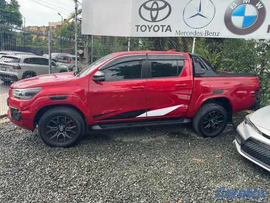 2024 Toyota Hilux — foto 2 / 14