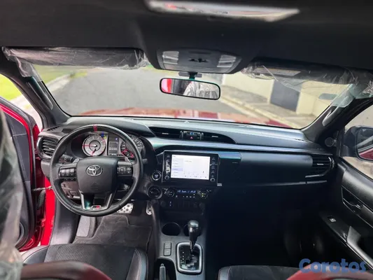 2024 Toyota Hilux — foto 9 / 14
