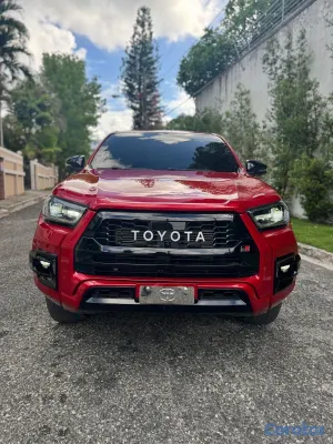 2024 Toyota Hilux — foto 12 / 14