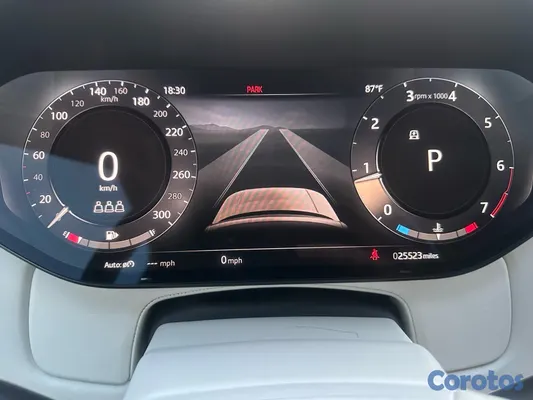 2022 Land Rover Range Rover — foto 10 / 12