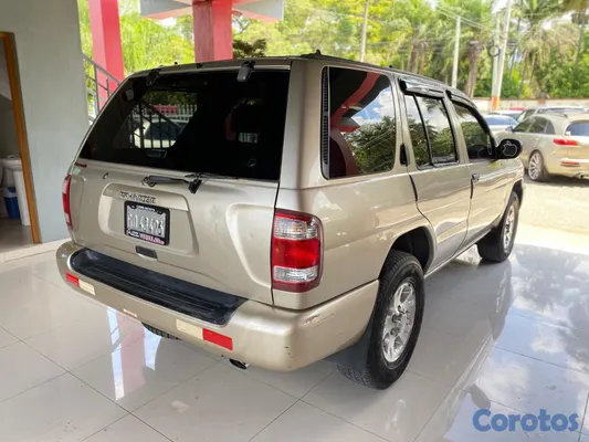 2000 Nissan Pathfinder — foto 5 / 11