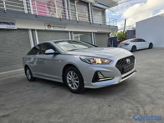 2021 Hyundai Sonata — foto 2 / 10
