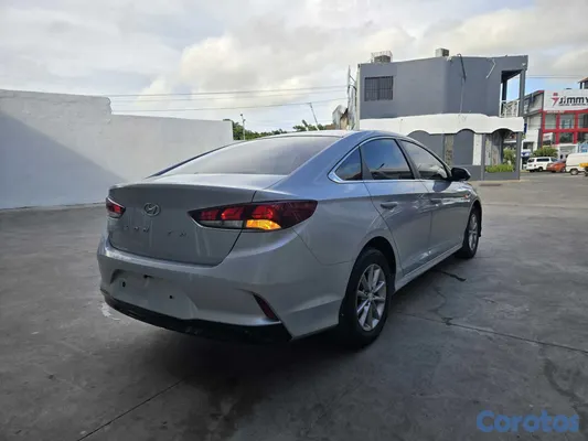 2021 Hyundai Sonata — foto 3 / 10