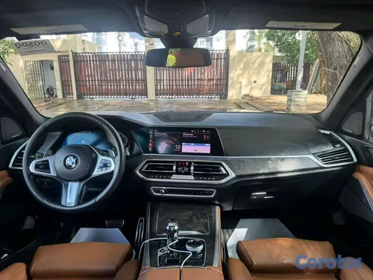 2020 BMW X5 — foto 7 / 18