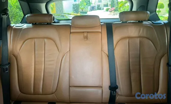 2020 BMW X5 — foto 8 / 18