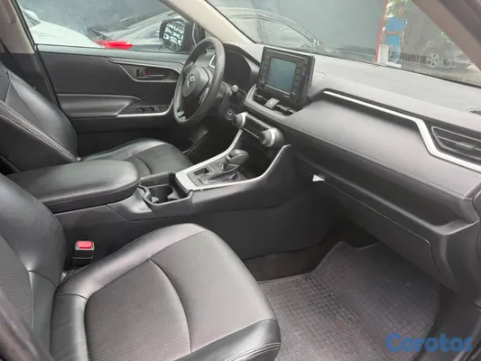 2019 Toyota Rav-4 — foto 4 / 10