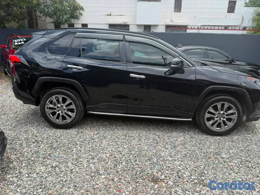 2019 Toyota Rav-4 — foto 9 / 10