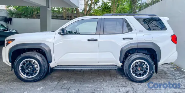 2026 Toyota 4 Runner — foto 4 / 11