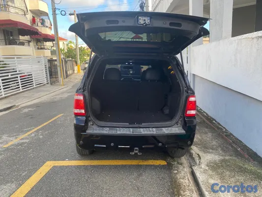 2009 Ford Escape — foto 3 / 11
