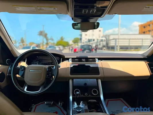 2021 Land Rover Range Rover — foto 6 / 8
