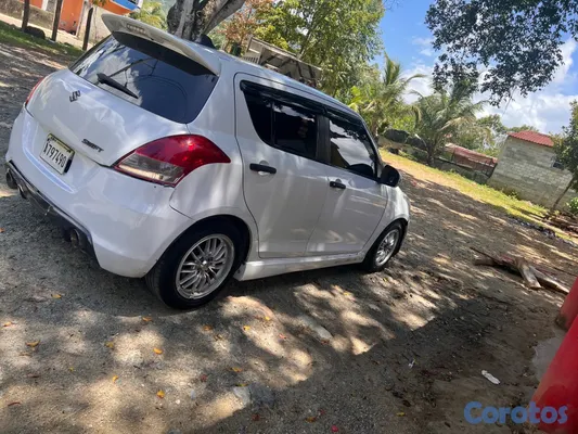 2013 Suzuki Swift