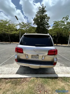 2010 Lexus Lx — foto 6 / 12