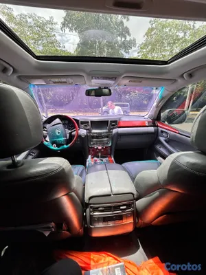 2010 Lexus Lx — foto 7 / 12