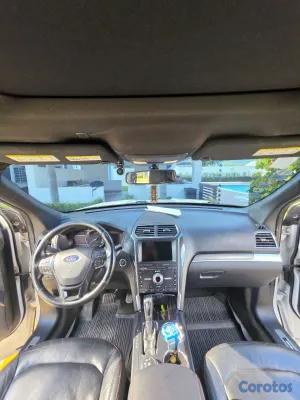 2018 Ford Explorer — foto 6 / 8