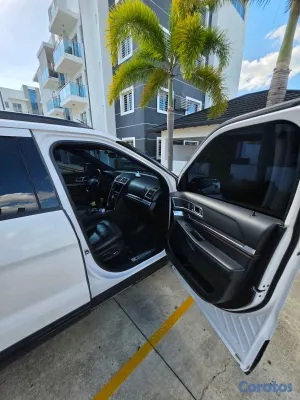 2018 Ford Explorer — foto 7 / 8
