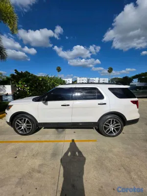 2018 Ford Explorer — foto 8 / 8