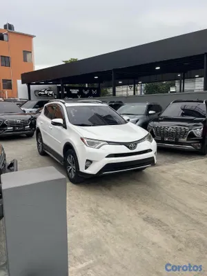 2016 Toyota Rav-4 — foto 2 / 11