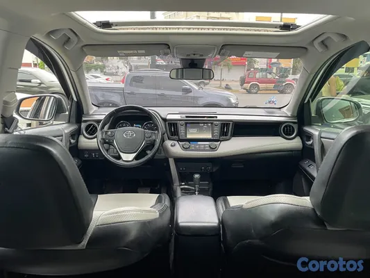 2016 Toyota Rav-4 — foto 4 / 11