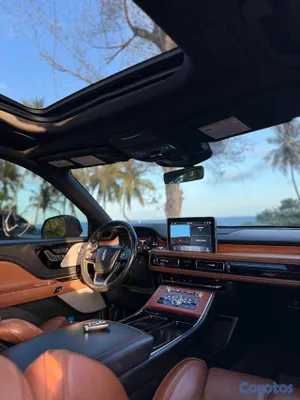 2020 Lincoln Aviator — foto 6 / 10