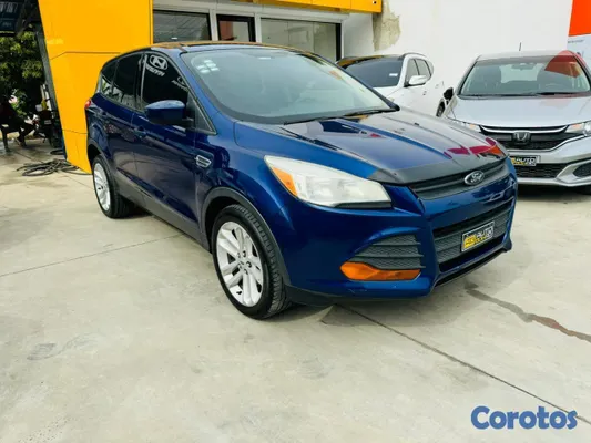 2014 Ford Escape — foto 3 / 10