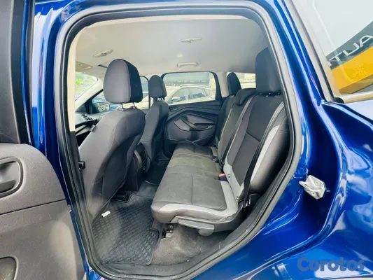 2014 Ford Escape — foto 7 / 10