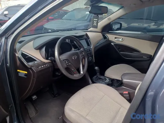 2017 Hyundai Santa Fe — foto 2 / 10