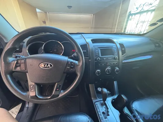 2013 Kia Sorento — foto 8 / 11
