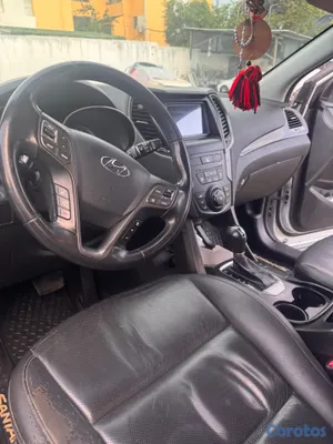 2013 Hyundai Grand Santa Fe — foto 4 / 7