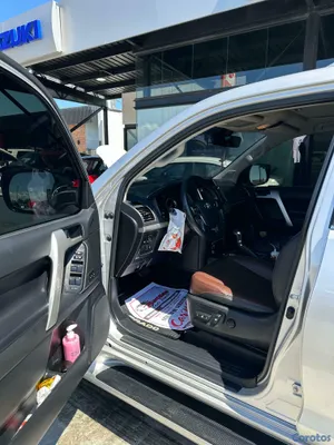 2020 Toyota Land Cruiser Prado — foto 2 / 9