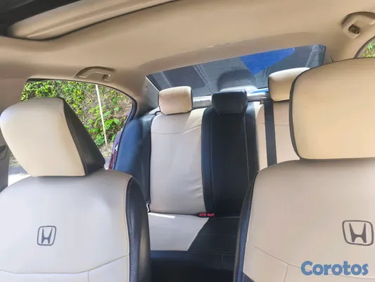 2014 Honda Civic — foto 2 / 6