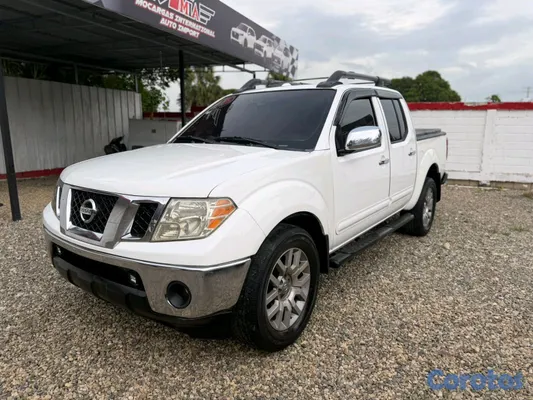 2012 Nissan Frontier — foto 2 / 9