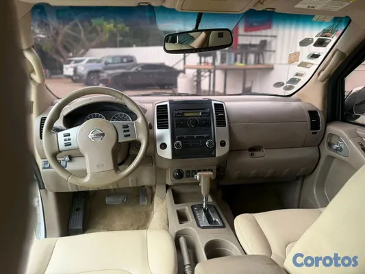 2012 Nissan Frontier — foto 6 / 9
