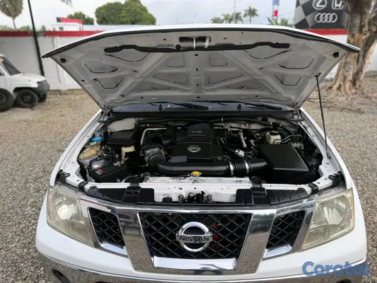 2012 Nissan Frontier — foto 8 / 9