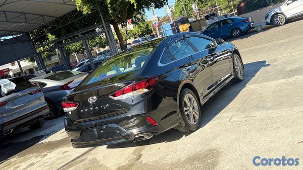 2019 Hyundai Sonata — foto 4 / 10