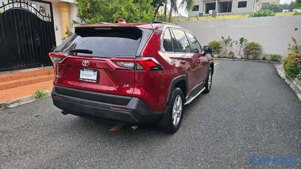 2021 Toyota Rav-4 — foto 9 / 17