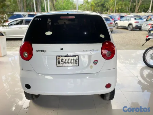 2010 Chevrolet Spark — foto 9 / 11