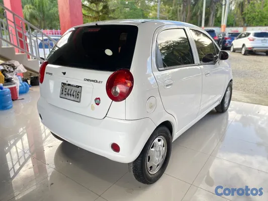 2010 Chevrolet Spark — foto 10 / 11