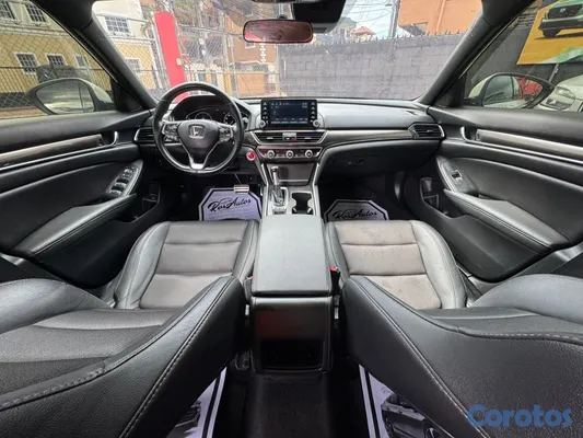 2020 Honda Accord — foto 8 / 10