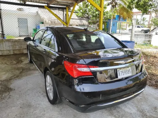 2012 Chrysler Otro — foto 2 / 4