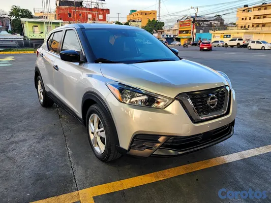 2020 Nissan Kicks — foto 2 / 8