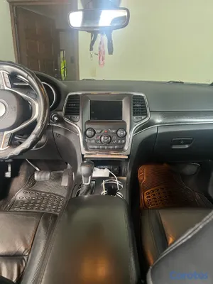 2018 Jeep Grand Cherokee — foto 3 / 5