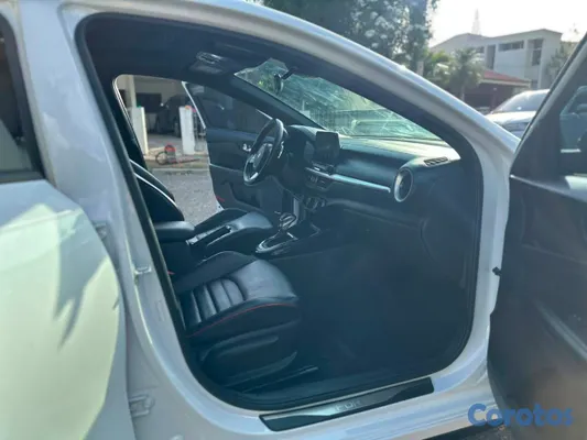 2021 Kia Forte — foto 4 / 13