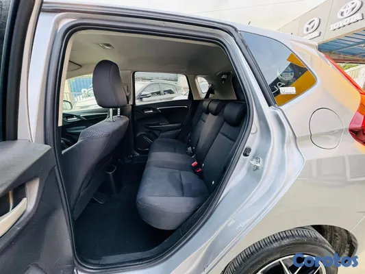 2020 Honda Fit — foto 7 / 10