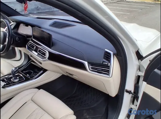 2019 BMW X5 — foto 13 / 16