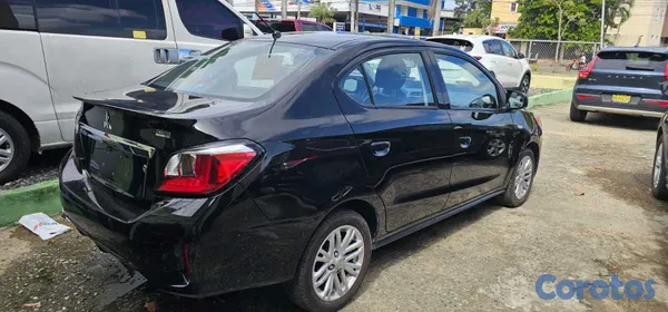 2023 Mitsubishi Mirage — foto 4 / 7